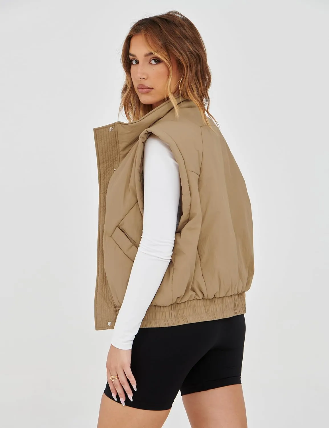 UANEO Womens Crop Vest Cropped Puffer Vest Quilted Lightweight Padded Gilet with Pockets